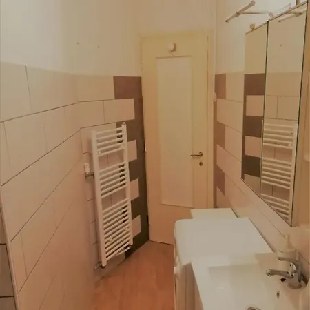 Guest house Sweet 4 Person In Apartament Trieste